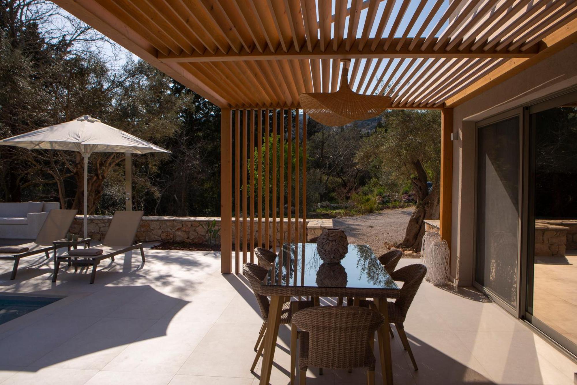 Luxury Elpis Villa