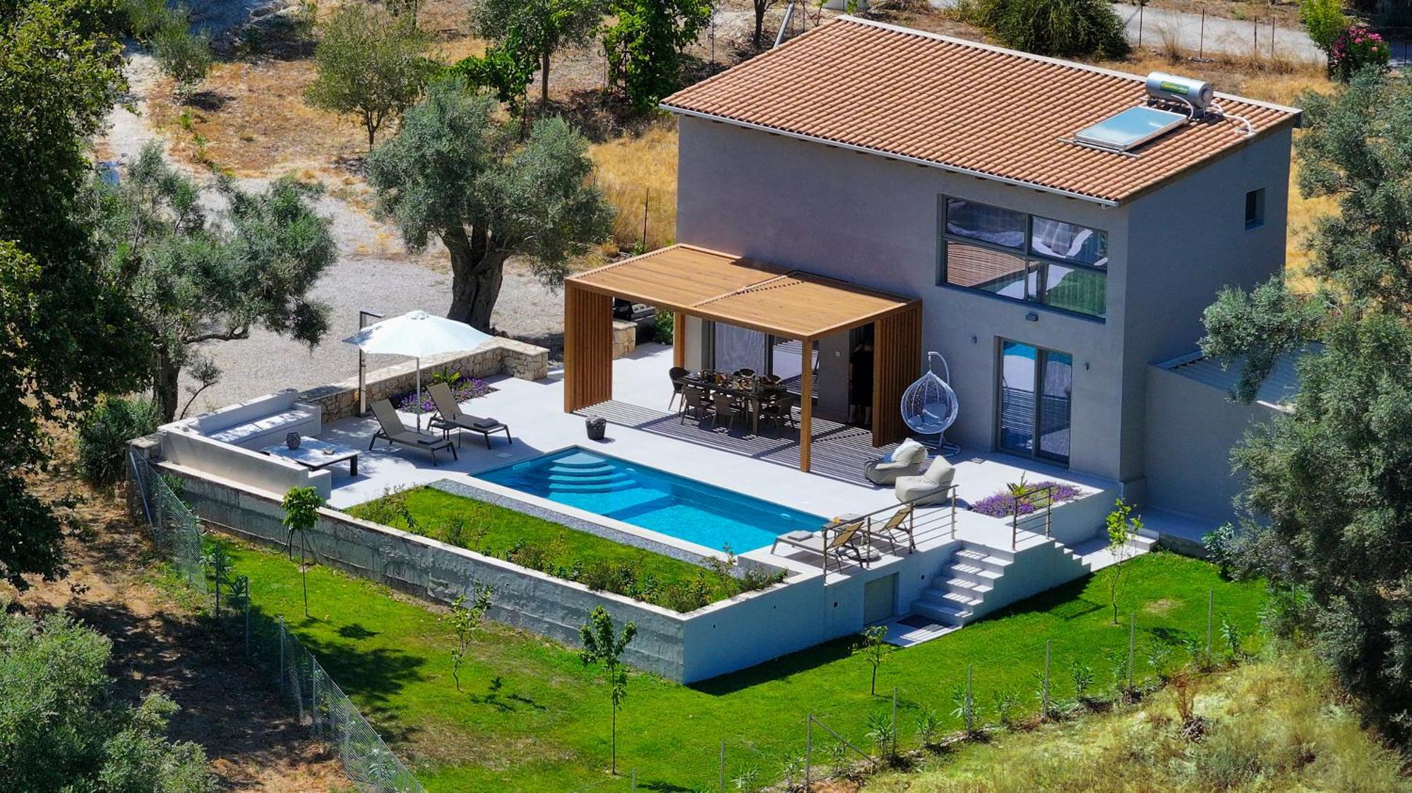 Luxury Elpis